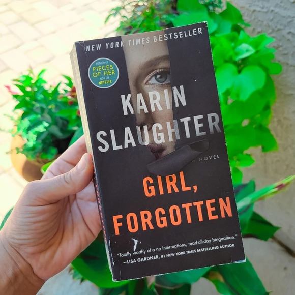 Karin Slaughter GIRL FORGOTTEN NY TIMES Best Seller - Picture 1 of 10